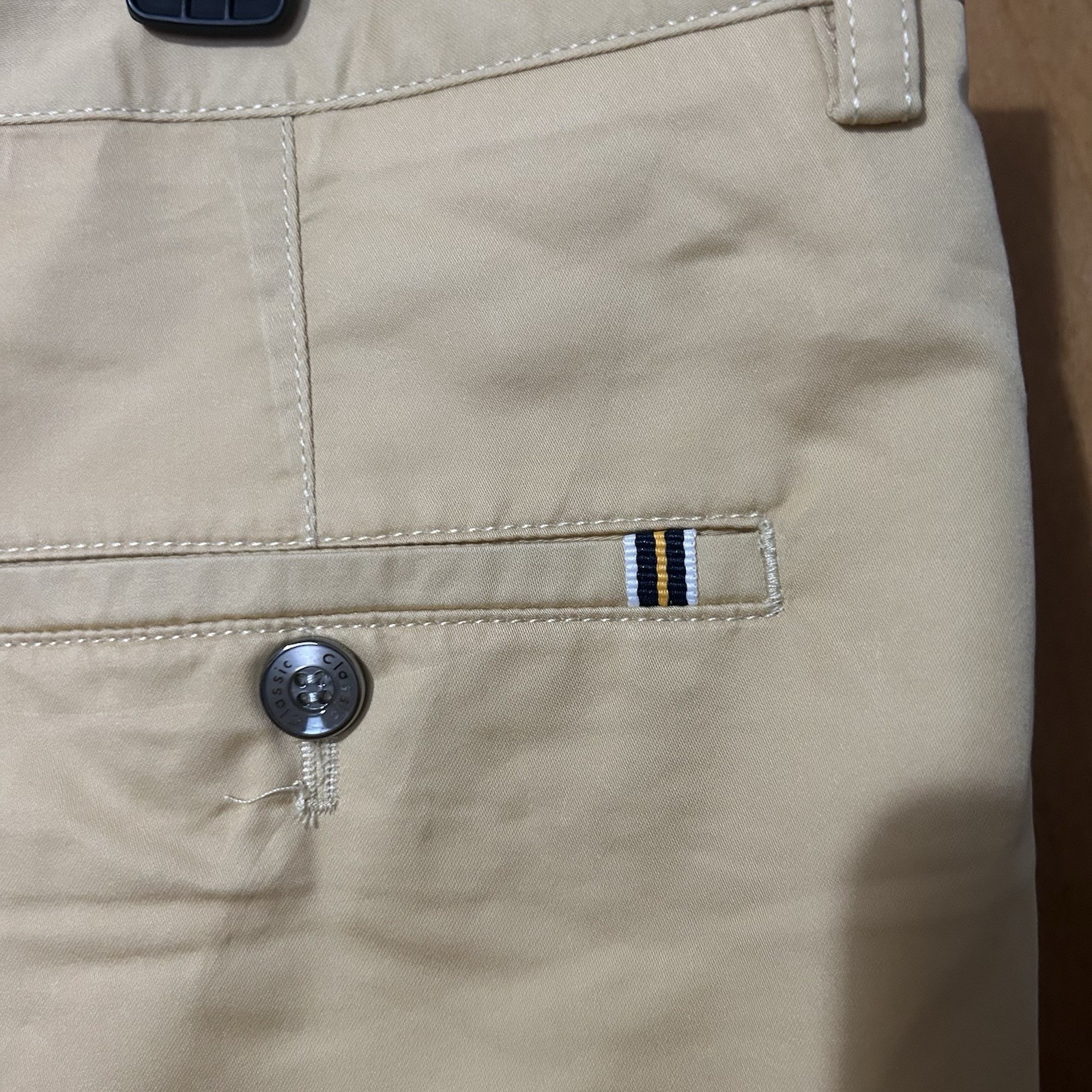 West Louis Shorts Men's 38 Yellow Nwt — image 4 of 7